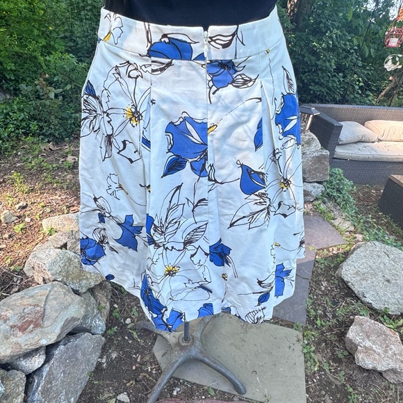 Brooks Brothers floral pleated skirt - Picture 12 of 12